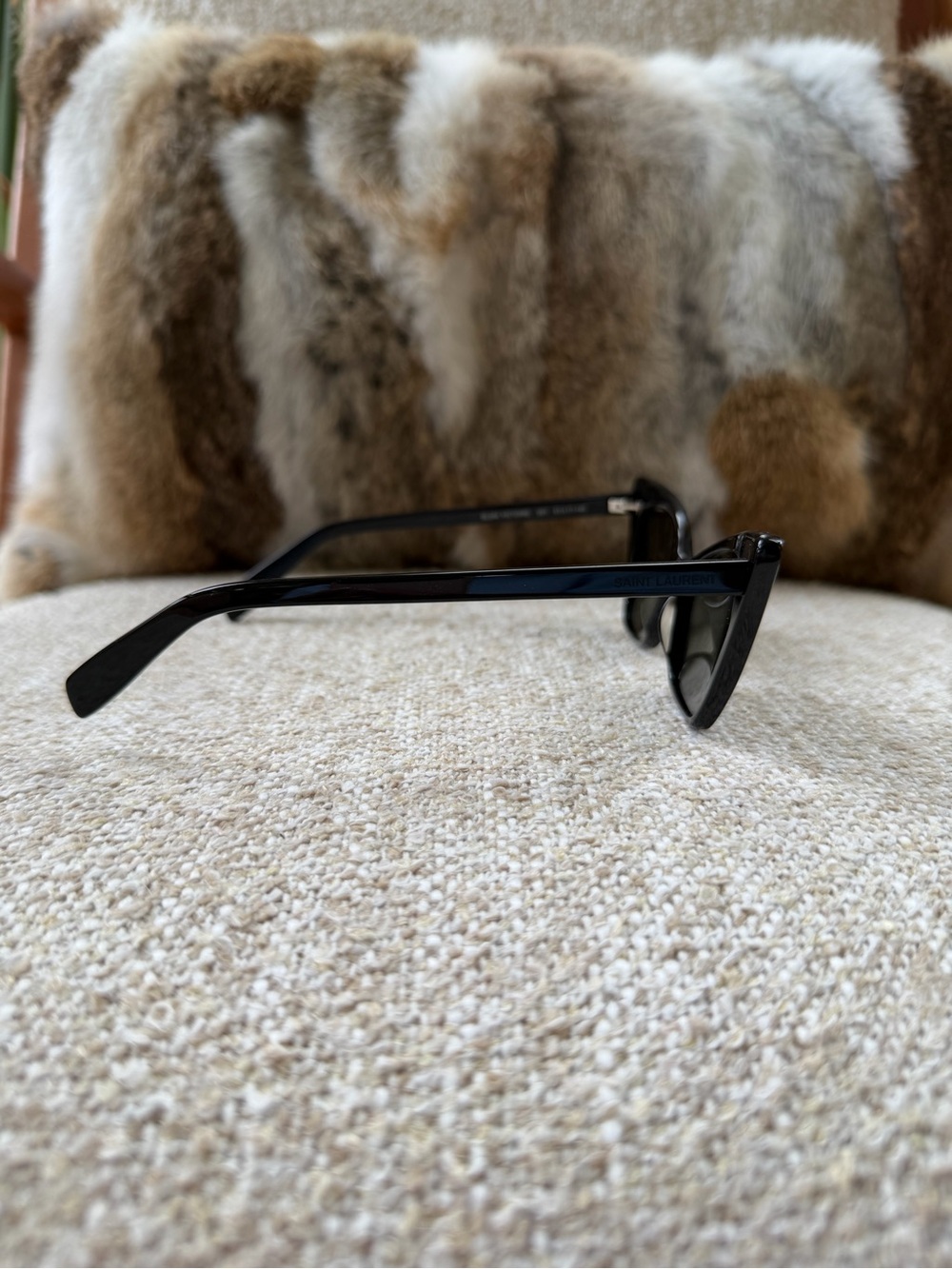 Saint Laurent Black Cat-Eye Sunglasses - Picture 4 of 6